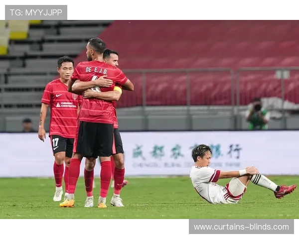 28岁蓉城中卫亚冠连续失误导致球队失四球 28岁蓉城中卫亚冠连续失误导致球队失四球